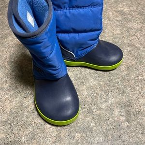 Croc winter boots size 6